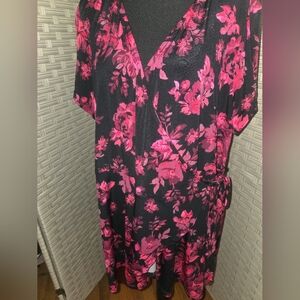 Torrid Black And Pink Floral V-Neck Faux Wrap Surplice Women's Top 3x NWT